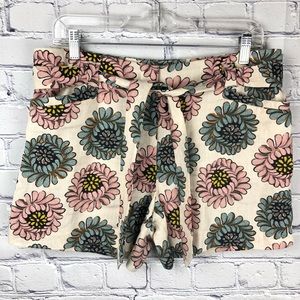 New Linen Shorts with Floral Print